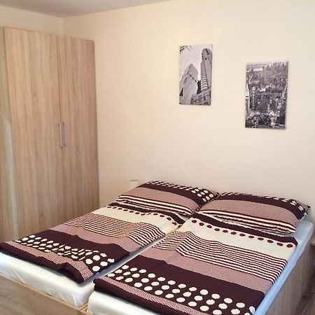 Sunny Apartman Sturovo Exterior photo