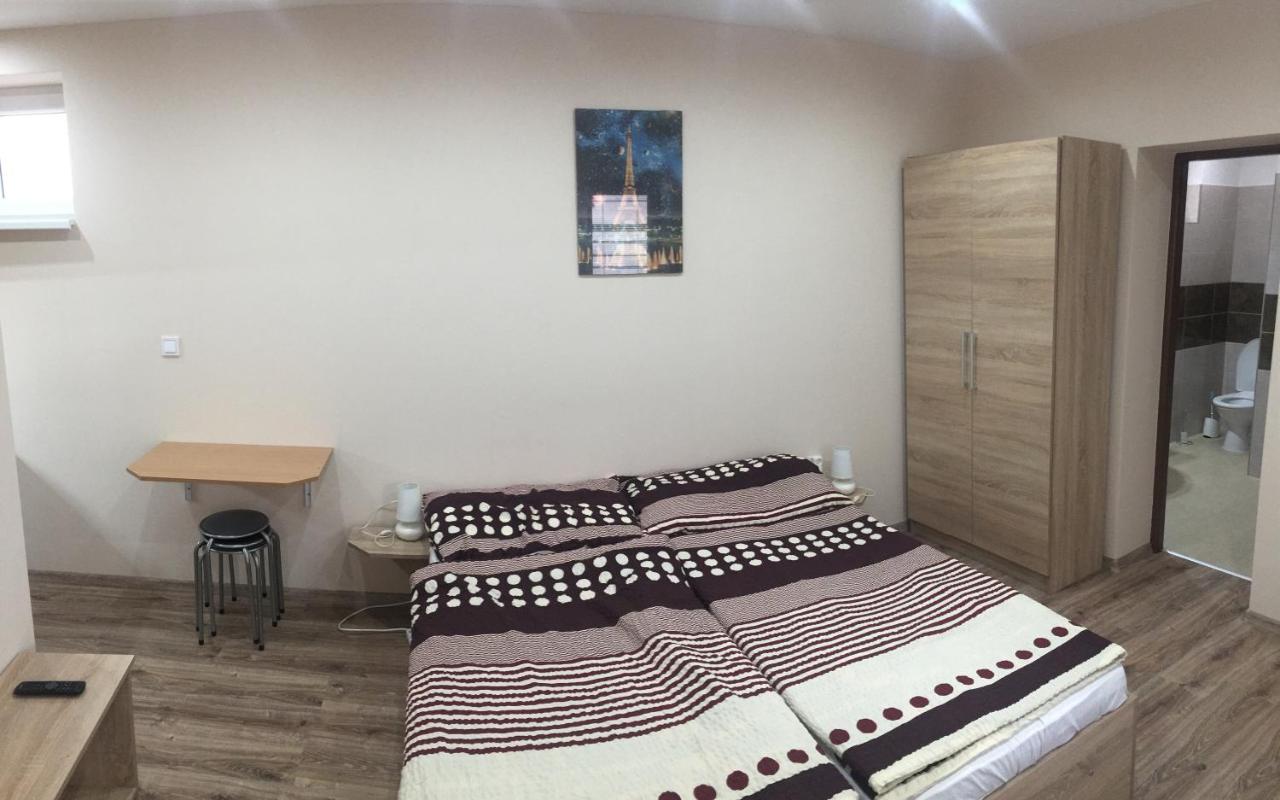 Sunny Apartman Sturovo Exterior photo