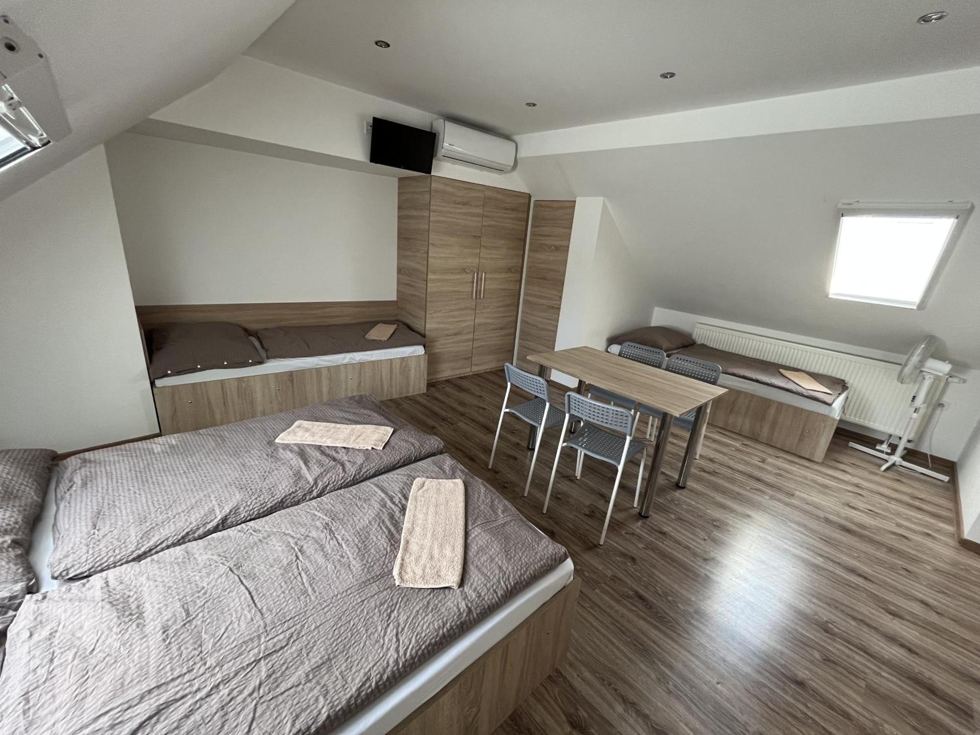 Sunny Apartman Sturovo Exterior photo