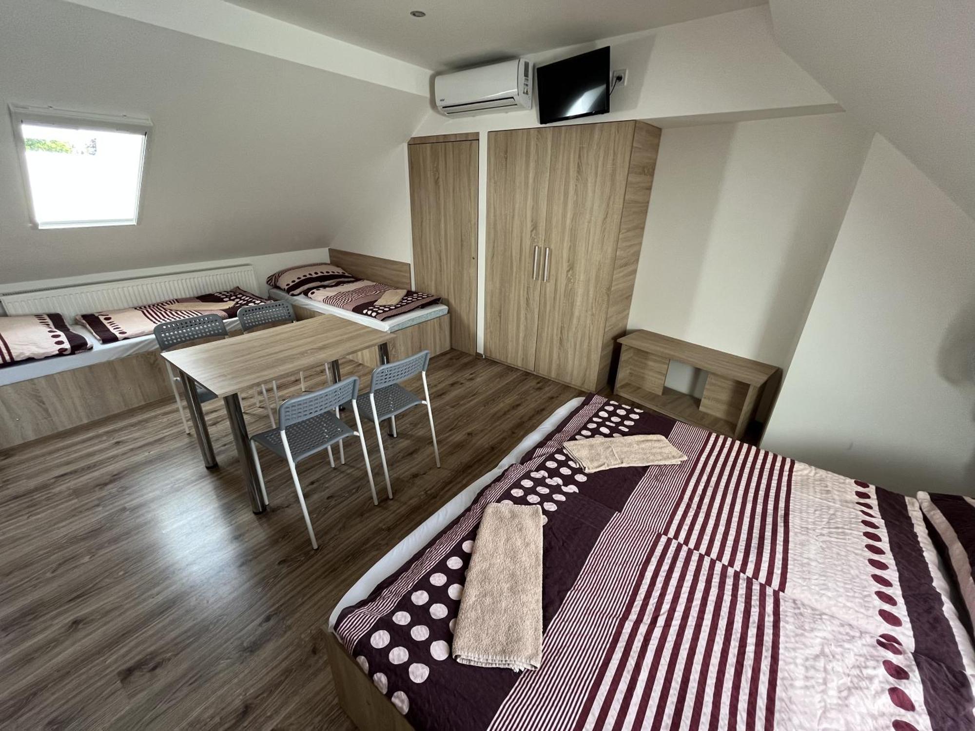 Sunny Apartman Sturovo Exterior photo